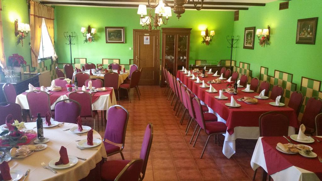 Hidalgo Hotel Alcaudete Eksteriør billede